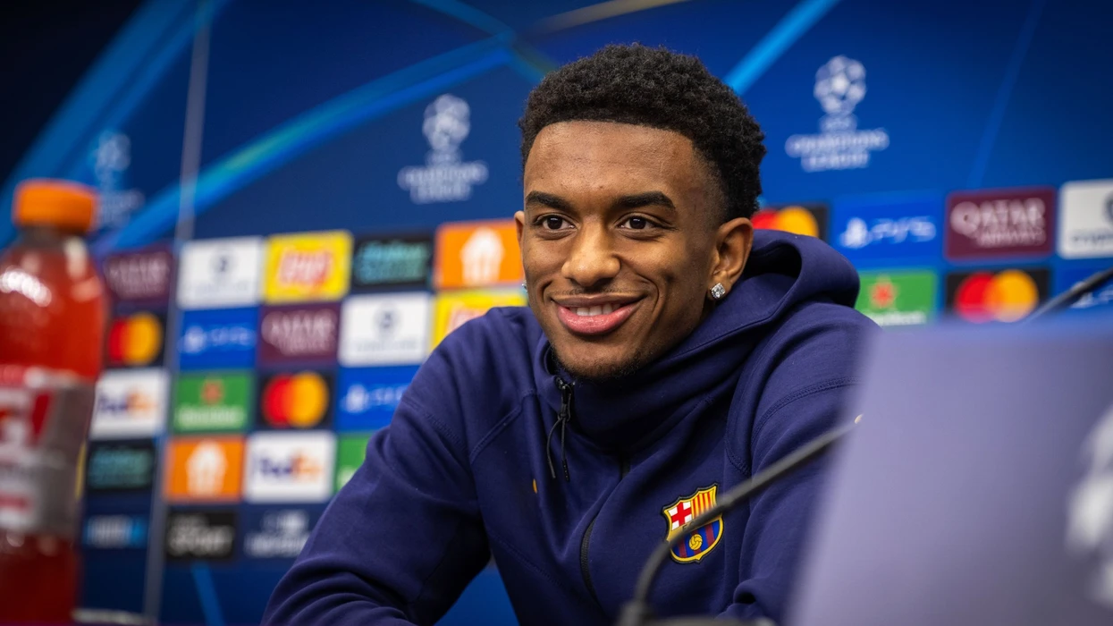 Balde flet për largimin e dy lojtarëve të Barcelonës