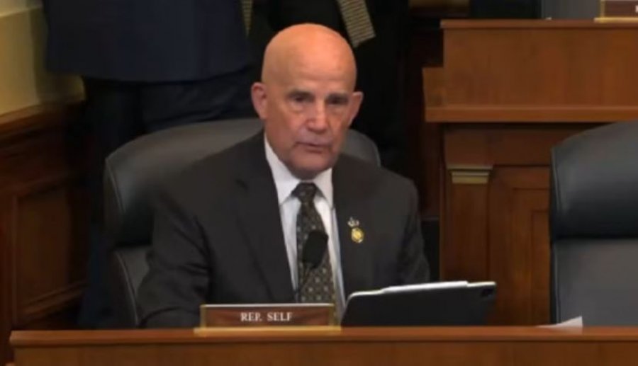 Kongresisti amerikan Keith Self ngrit çështjen e diskriminimit ndaj shqiptarëve në Luginë