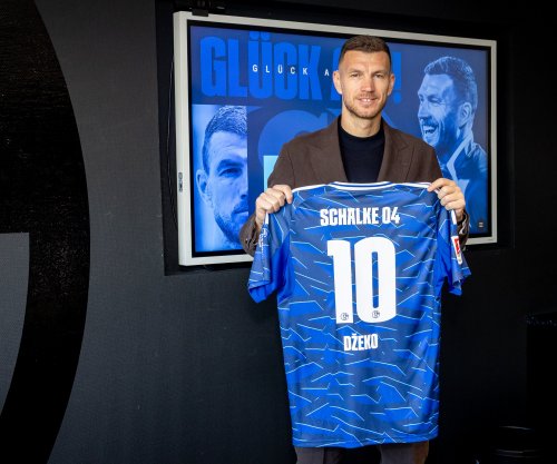 Zyrtare: Edin Dzeko, lojtar i ri i Schalke 04