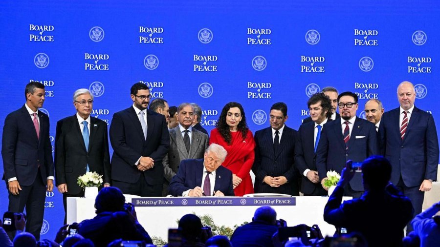 Cilat shtete morën pjesë në ceremoninë nënshkruese të Bordit të Paqes?