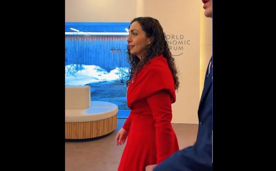 Me ftesë të Trumpit, Osmani arrin në Davos për ceremoninë e themelimit të Bordit të Paqes