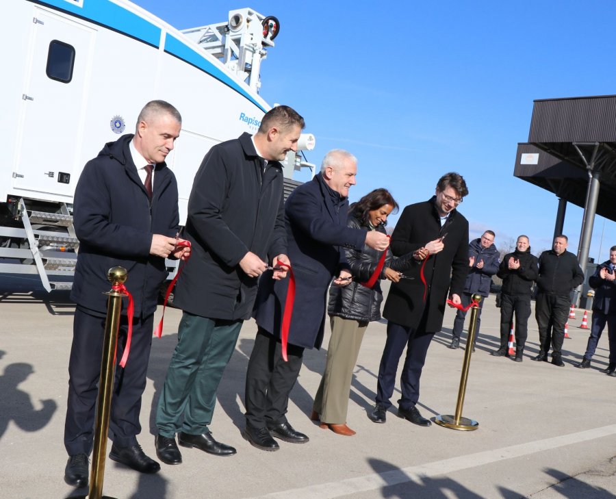 Sveçla i lumtur për donacionin e SHBA-së në Merdar: Siguria në kufi do rritet ndjeshëm