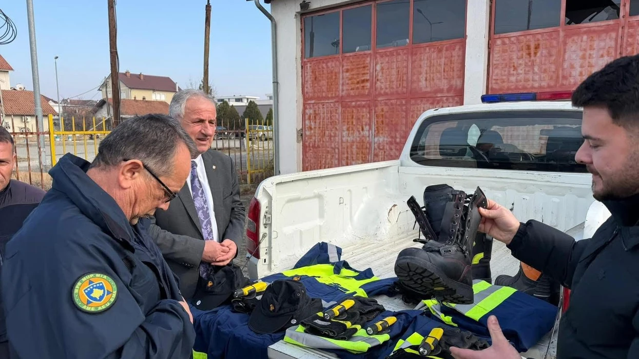 Në Suharekë mërgimtarët kontribuojnë në forcimin e kapaciteteve të Njësisë së Zjarrfikësve