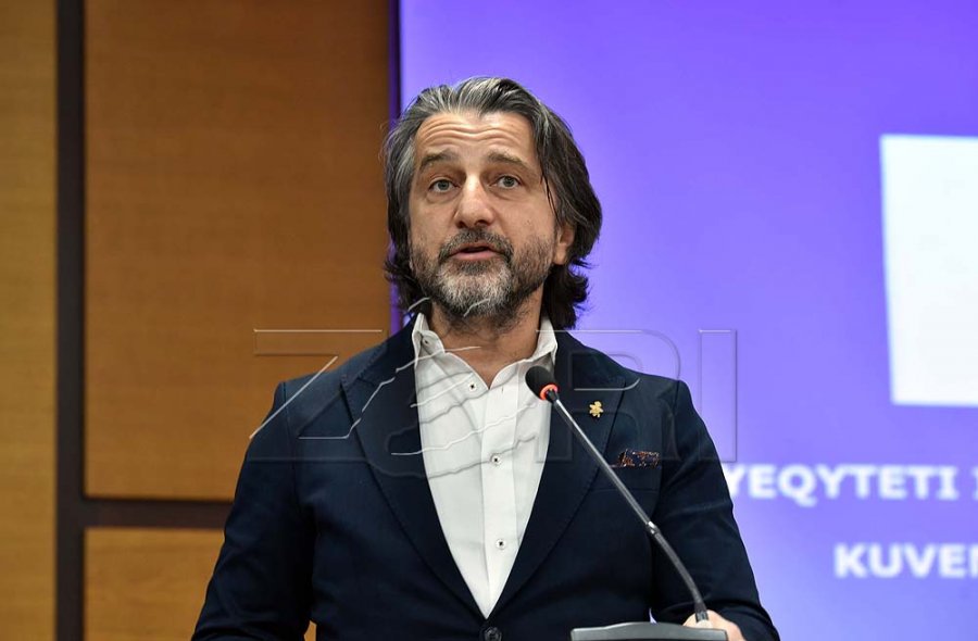 Rama pezullon nga puna tre zyrtarë komunalë pas arrestimit të tyre