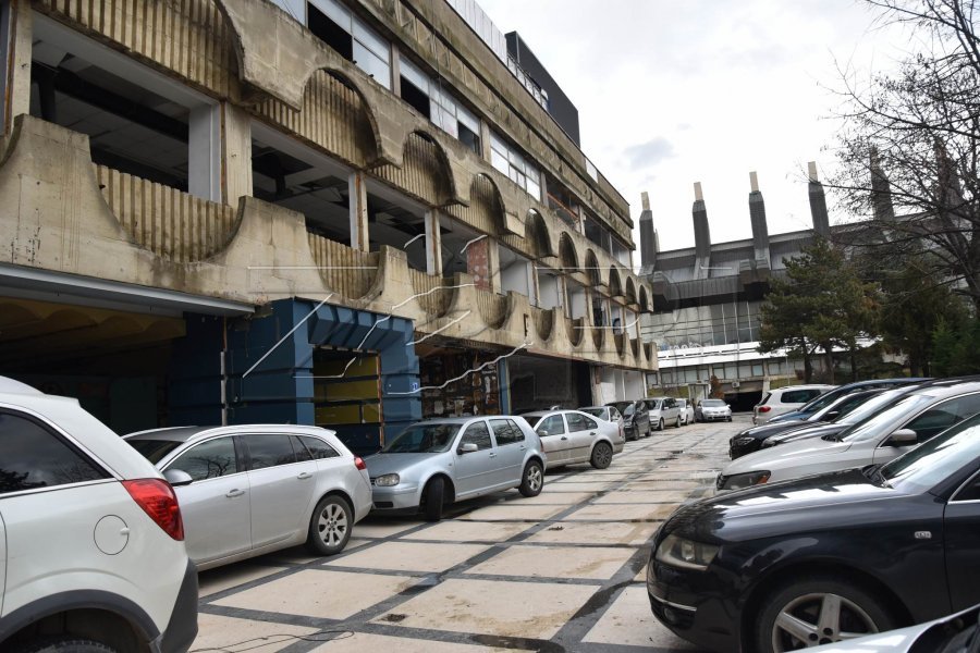 Ish-punonjësit e “Rilindjes” kërkojnë nga Komuna 20 përqindëshin