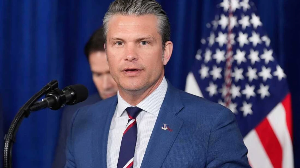 Sekretari i Mbrojtjes i SHBA-së jep udhëzime se si të shmanget ICE-ja