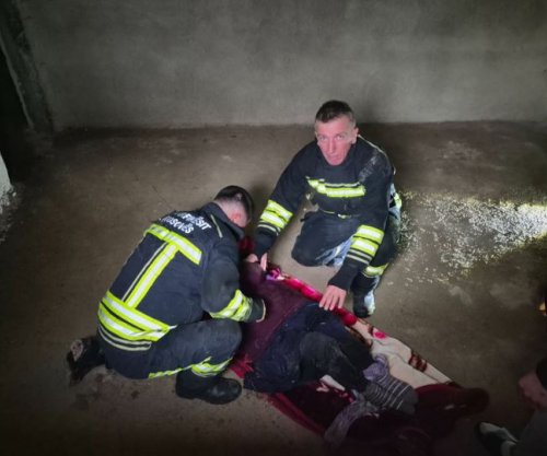 Zjarrfikësit e Kamenicës ia shpëtojnë jetën një personi të moshuar të bllokuar në bodrum