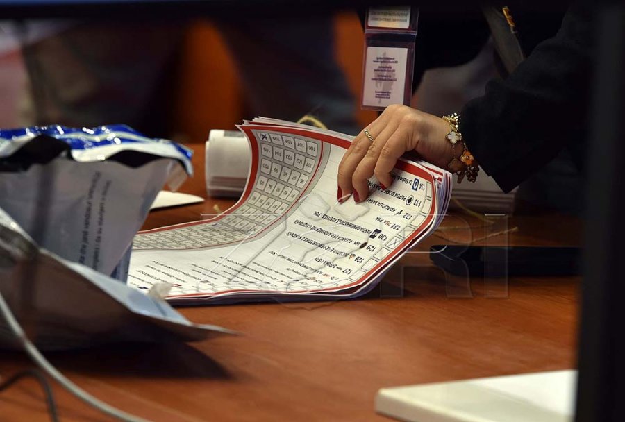 34 kryesues ndalohen për 48-orë për manipulim votash në Mitrovicë