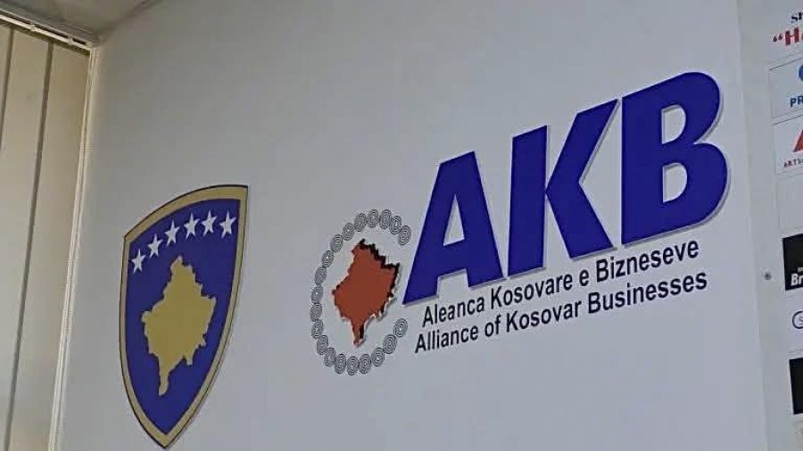 AKB-ja ngre alarmin ekonomik: Mbi një miliard dollar humbje në ditë nga bllokadat në kufijtë e Ballkanit Perëndimor