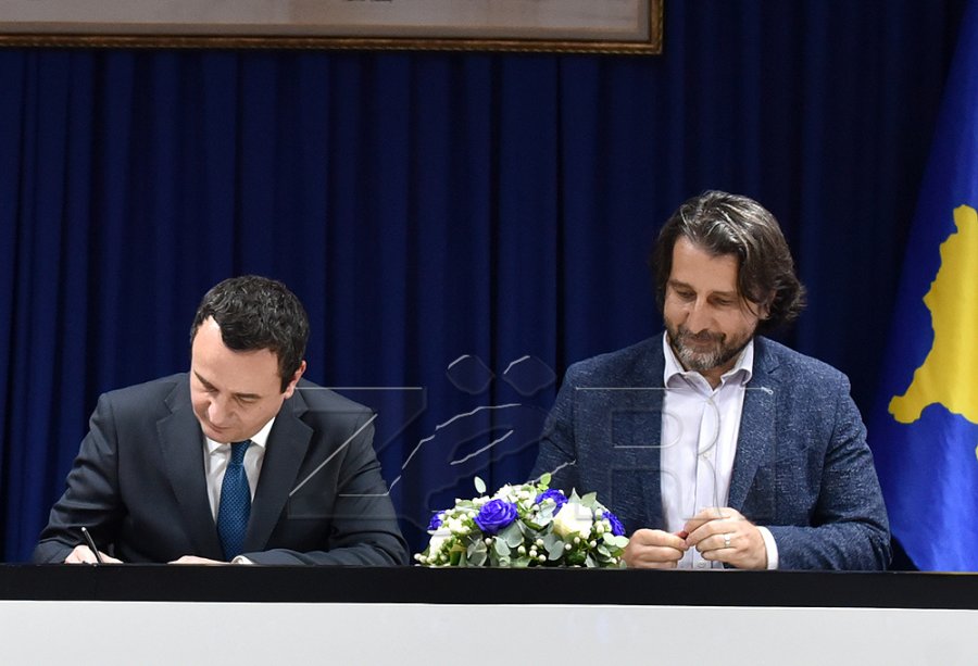 Rama kritikon Qeverinë: Po e çoni Kosovën drejt izolimit, humbjes së fondeve dhe mbylljes së fabrikave