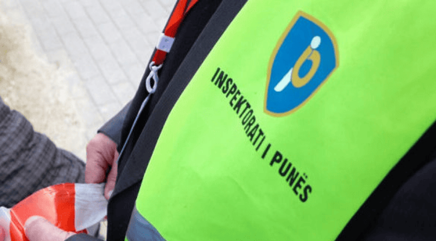 Arrestohet në flagrancë një inspektor i Inspektoratit të Punës, dyshohet për marrje ryshfeti