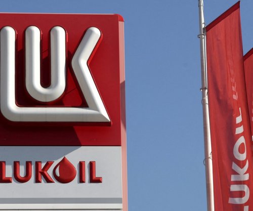 Firma amerikane “Carlyle” arrin marrëveshje për t’i blerë asetet globale të Lukoilit rus