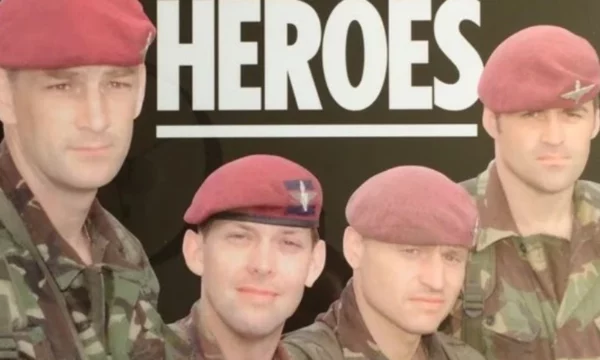 Kearnsi kërkon t’i identifikojë ushtarët britanikë që shpëtuan një vajzë në Kosovë nga përdhunimi i ushtarëve serbë në vitin 1999