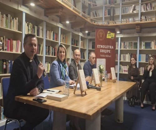 Në Prishtinë promovohet libri “Etnoletra Shqipe” i Vehbi Miftarit