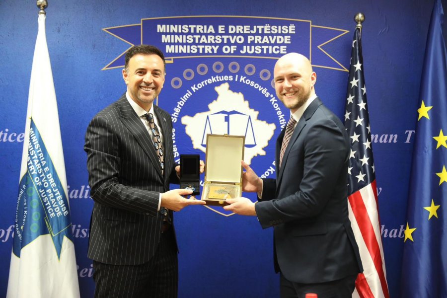 Departamenti i Shtetit i SHBA-së vlerëson sukseset e Shërbimit Korrektues të Kosovës
