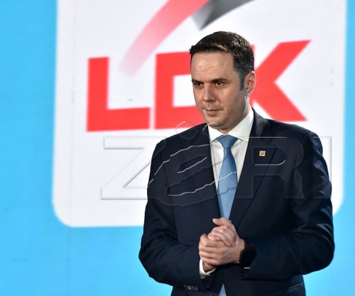 Abdixhiku me postim: Sot nuk kemi arsye për triumf por për vetëdije