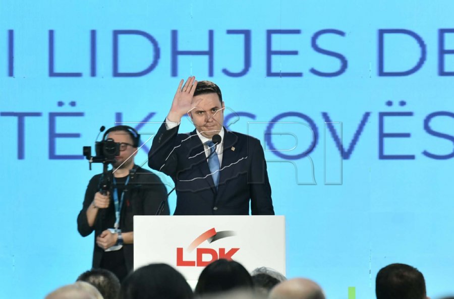 Kuvendi i Punës i LDK-së kalon në fazën vendimmarrëse, 355 delegatë përcaktojnë liderin e partisë nën dyer të mbyllura