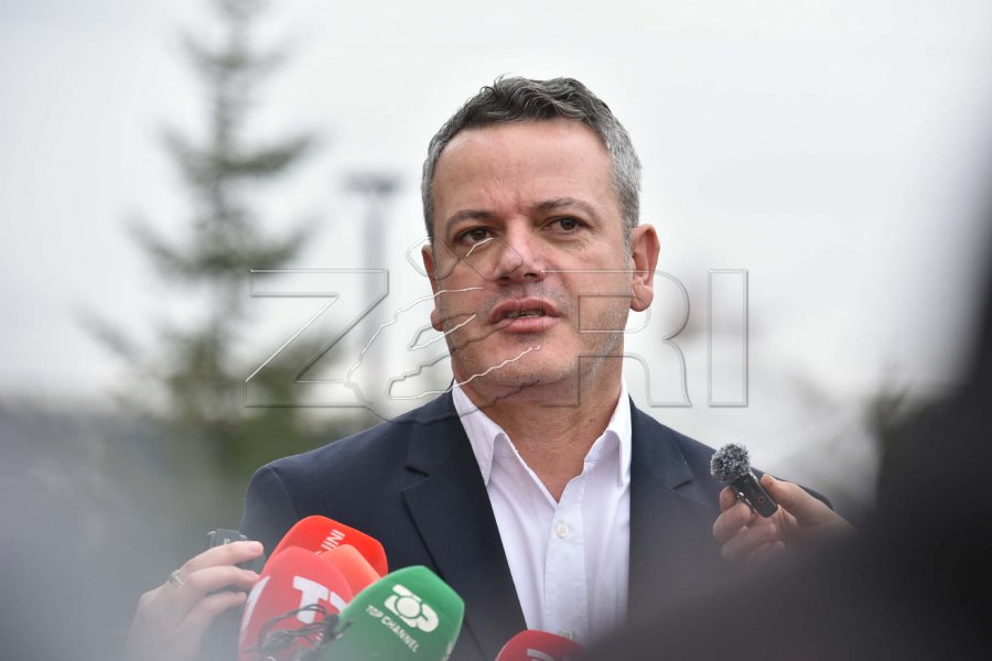 Gashi: Kryetari Abdixhiku ka kërkuar që të bëhet vlerësimi i punës së tij