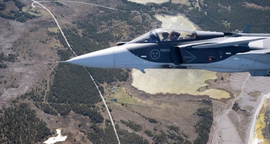 Suedia porosit 16 aeroplanë Gripen E për Ukrainën