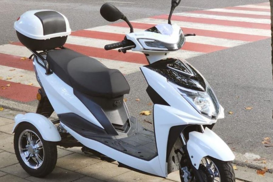 Zhurma e motoçikletave, shqetësim për Tiranën