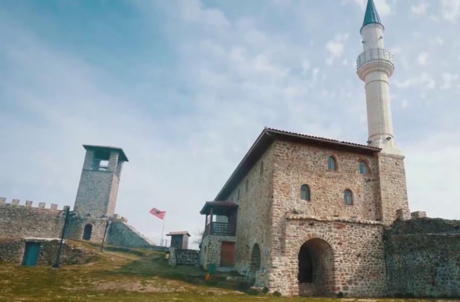 Kalaja e Prezës, aty ku historia dhe natyra shkrihen në peizazhe çlodhëse
