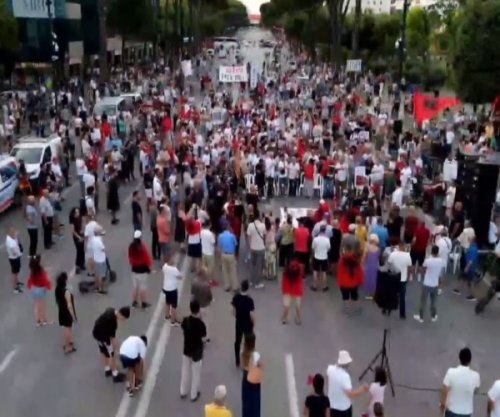Protesta në Tiranë hyn në ditën e 38-të