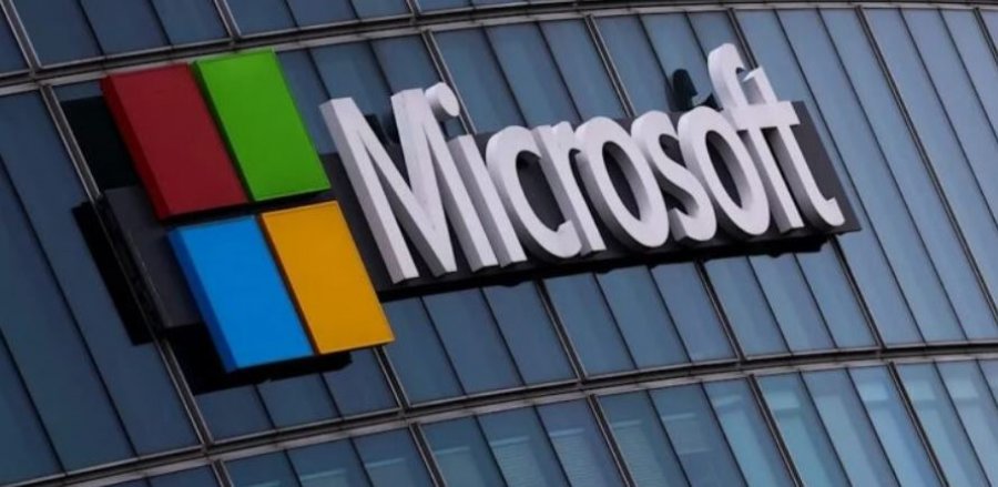 Microsoft pritet të shkurtojë mijëra vende pune