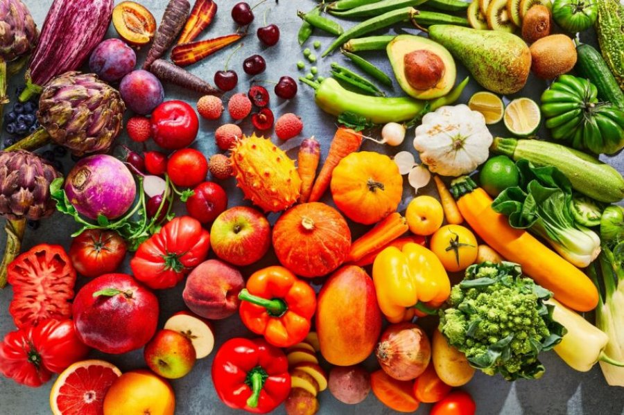 I hamë çdo ditë, por këto fruta dhe perime janë plot me pesticide