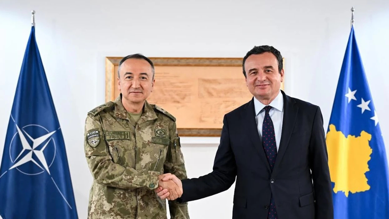 Kurti pret komandantin e KFOR-it, diskutuan sigurinë në Kosovë dhe bashkëpunimin me NATO-n