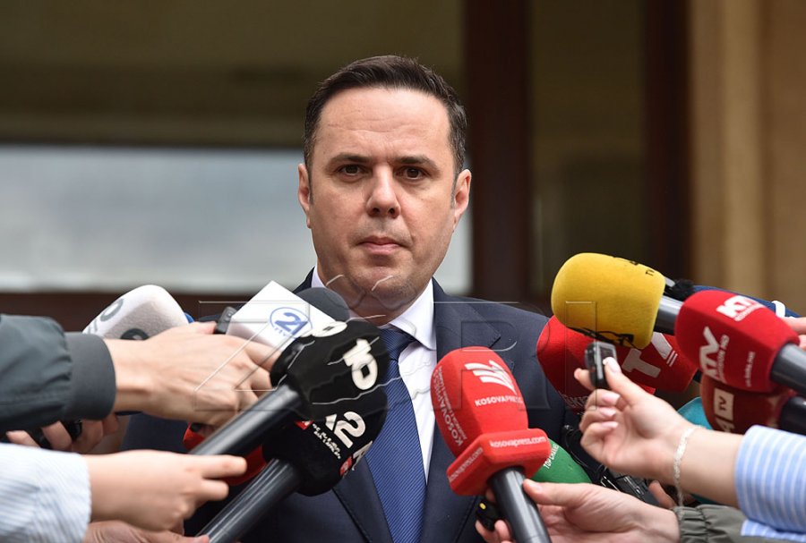 Abdixhiku: Nuk është deponuar asnjë nënshkrim për shkarkimin tim, nuk e mendoj dorëheqjen
