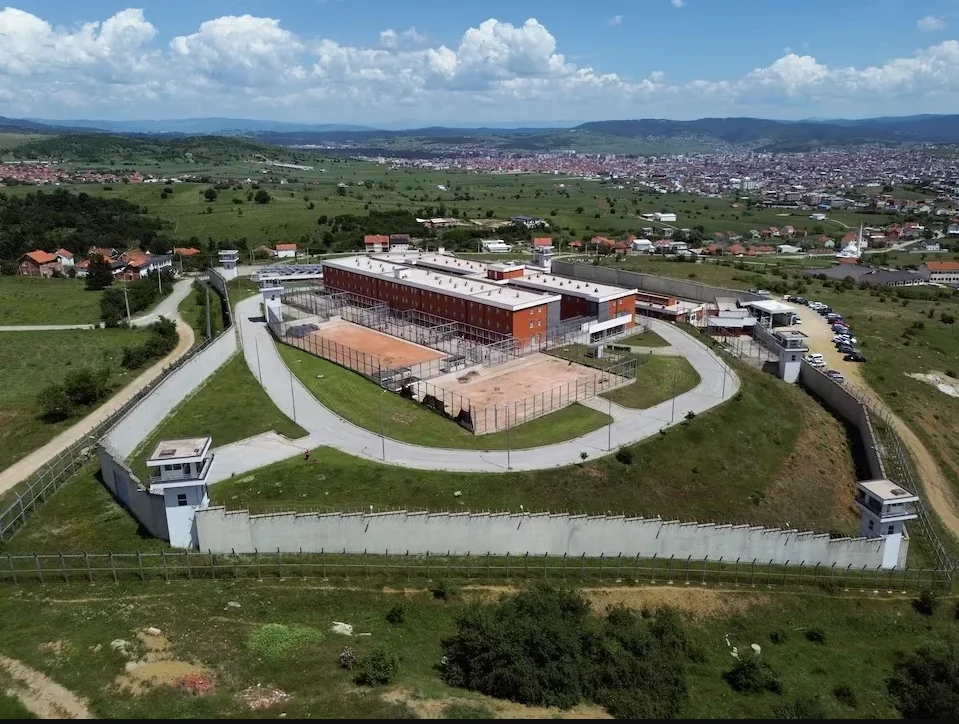 Nis mbyllja e Qendrës së Paraburgimit në Gjilan, objekti do t’i jepet Danimarkës për të burgosurit