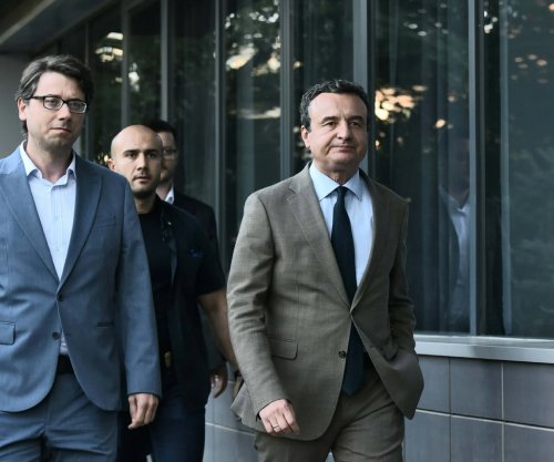 Hoxha: Kurti mund ta gjejë zgjidhjen me LDK-në ose AAK-në