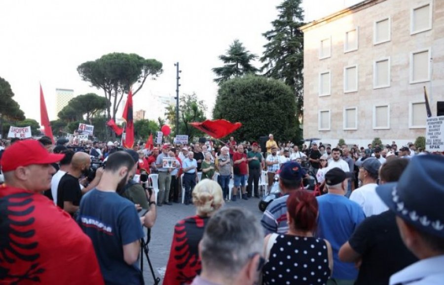  Qytetarët në protestën e 41-të, ripërsërisin pesë kërkesat kryesore
