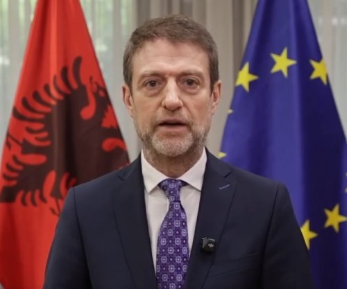Hoxha: Mohimi i Srebrenicës, shtrembërim i së vërtetës dhe sulm ndaj dinjitetit të viktimave