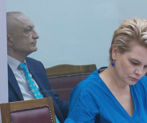  Dosja “Meta”, SPAK-u kërkon 5 vjet burg për nënën e Monika Kryemadhit: Por dënimi t’i konvertohet në shërbim prove
