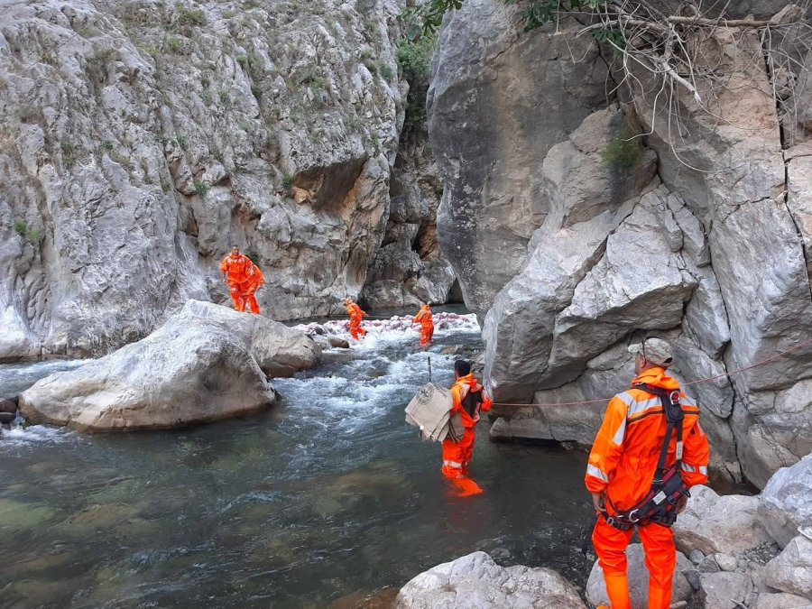 90 forca morën pjesë në operacionin për gjetjen e trupit të Erkin Likës, duke përfshirë edhe ekipet nga Kosova