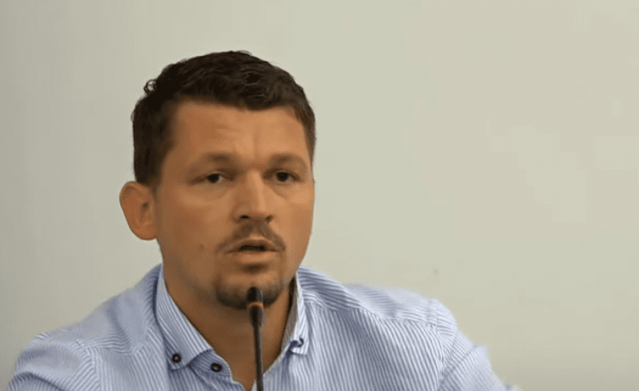Regjistrimi online në shkollat e mesme të Prishtinës, Elshani tregon si funksionon platforma