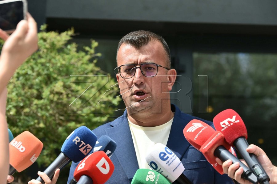 Ferati: Vetëvendosja ta zgjidhë ngërçin institucional, ne po merremi me çështjet e brendshme