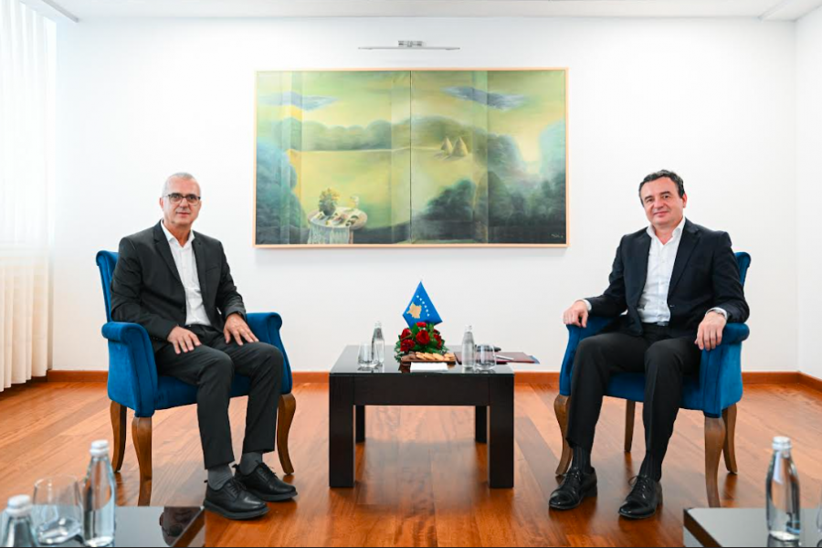 Kurti emëron Enver Dugollin zëvendësministër të parë të Punëve të Brendshme