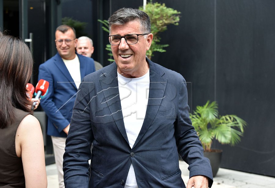 Haziri i përgjigjet LVV-së: Ka me ju dal tymi herët a vonë atyre që LDK-ja ju largohet nga bashkëpunimi