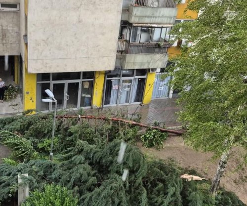 Stuhia e fuqishme godet Shkupin, raportohet për dëme të mëdha