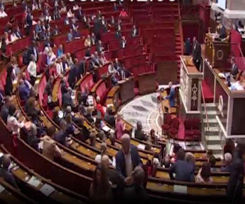 Franca ndalon rrjetet sociale për fëmijët nën 15 vjeç