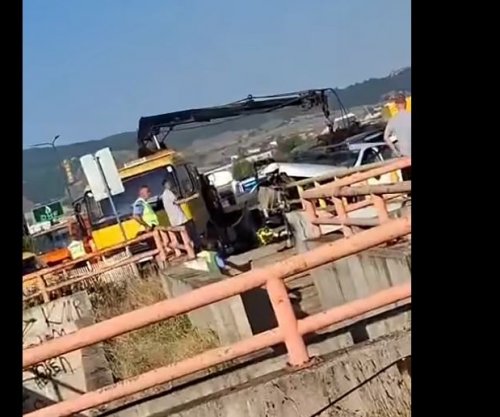 Një i vdekur dhe tre të lënduar në një vetaksident afër Komoranit