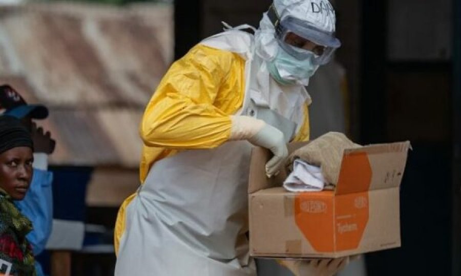 Mbi 1000 viktima nga Ebola në Kongo, rritet shqetësimi për përhapjen