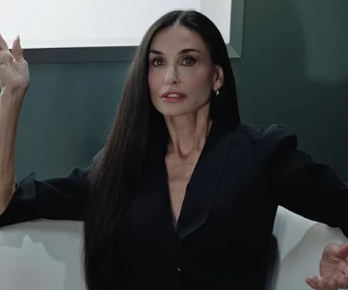 Demi Moore surprizon me paraqitjen në videoklipin e ri të Katseye, rikthehet pas gati tri dekadash