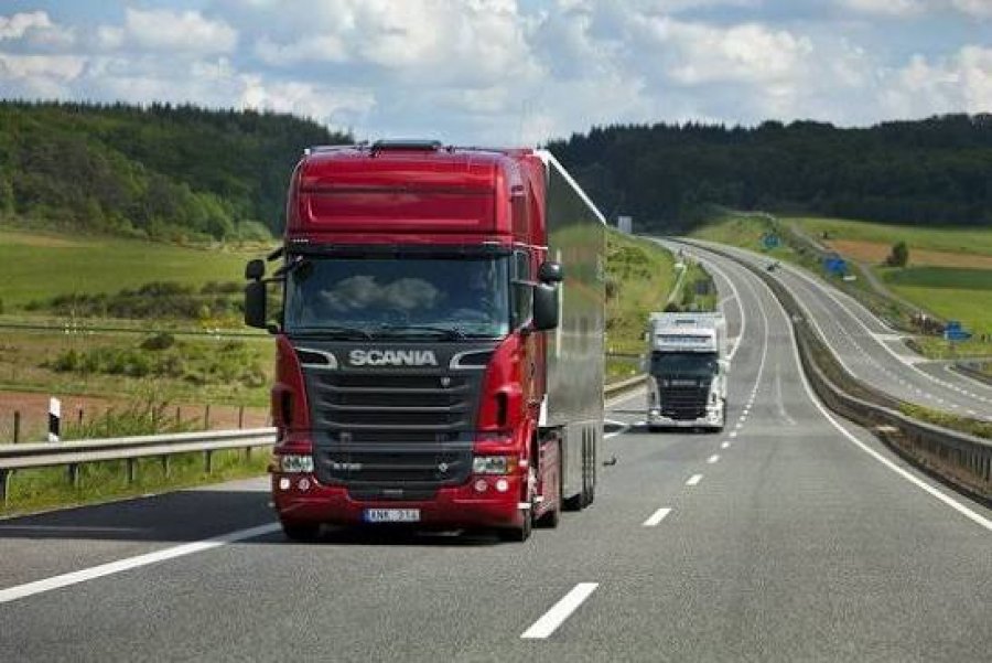 Nesër s’do të ketë kufizim të qarkullimit për automjetet e transportit mbi 20 tonë