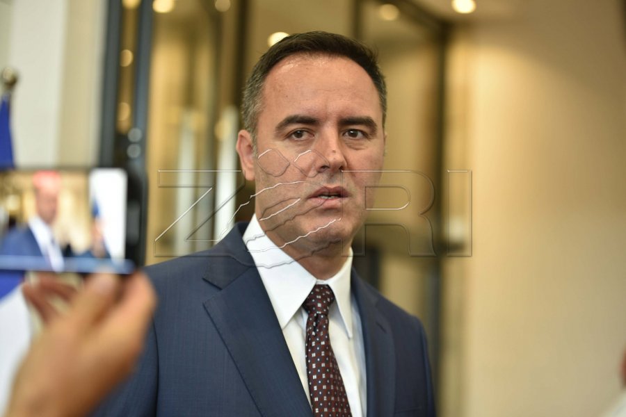 Konjufca: Takimet e fundit të Kurtit me Abdixhikun patën natyrë tjetër, optimistë për një zgjidhje