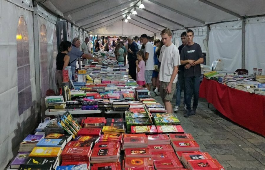 Hapet Panairi i 18-të i Librit në Prizren