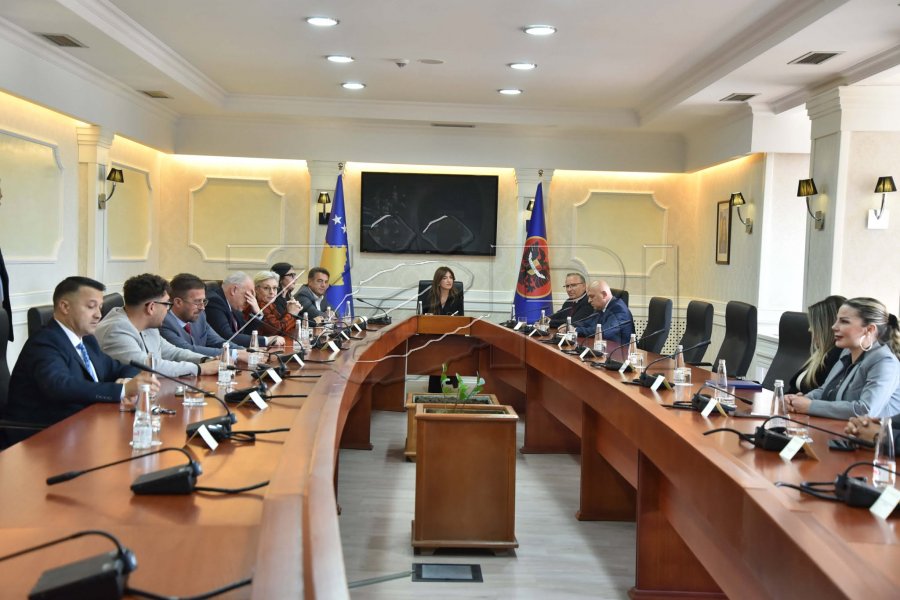Haxhiu do t’i mbledhë nesër liderët e partive politike