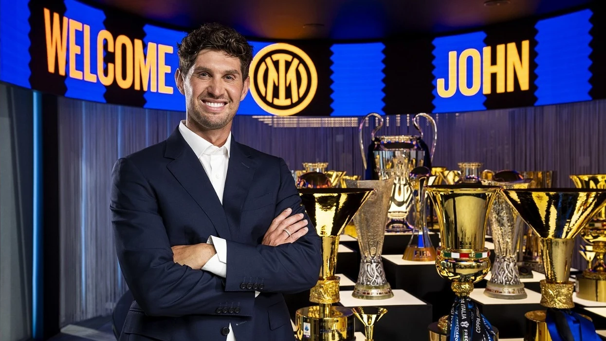 “I uritur për të fituar përsëri”, John Stones shpalos ambiciet e tij me Interin